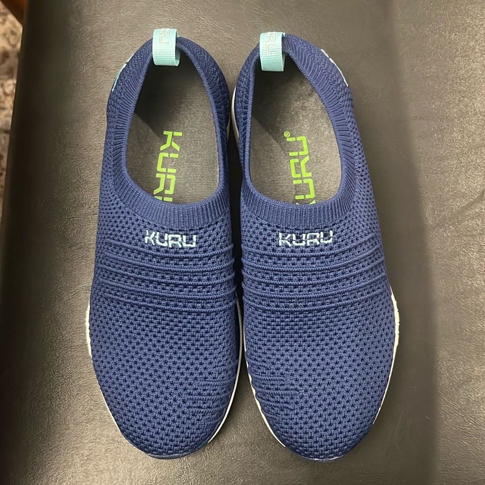 Women’s navy slip on sneaker size 8